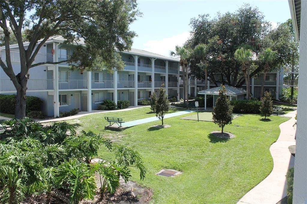 For Sale: $130,000 (2 beds, 2 baths, 992 Square Feet)