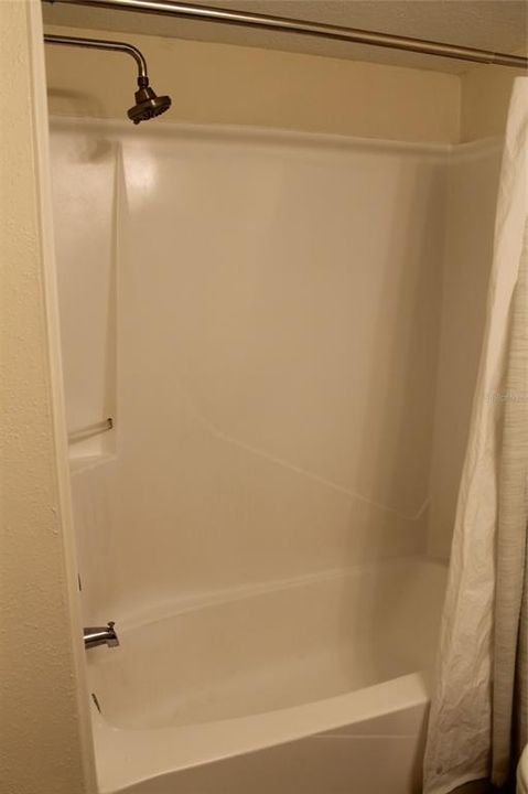 For Sale: $130,000 (2 beds, 2 baths, 992 Square Feet)