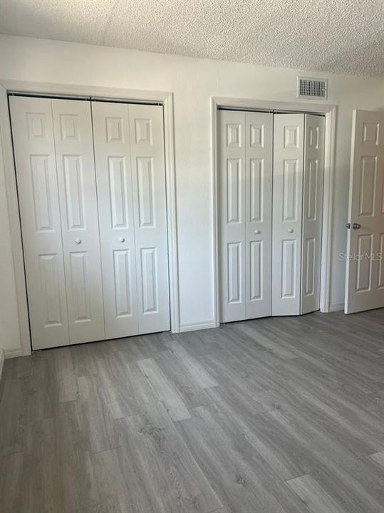 For Sale: $84,900 (1 beds, 1 baths, 806 Square Feet)