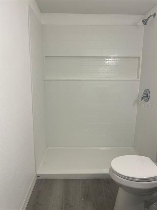 For Sale: $84,900 (1 beds, 1 baths, 806 Square Feet)
