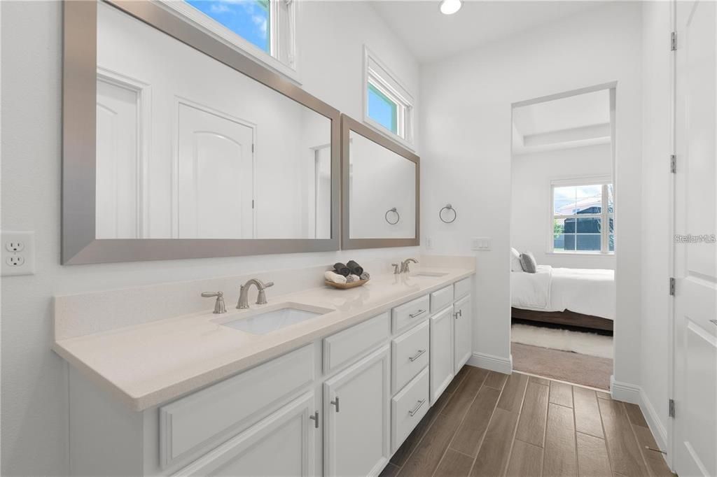 For Rent: $3,200 (3 beds, 2 baths, 1617 Square Feet)
