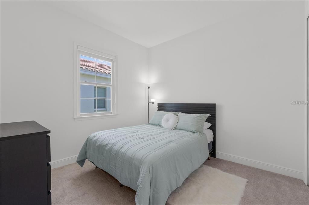 For Rent: $3,200 (3 beds, 2 baths, 1617 Square Feet)