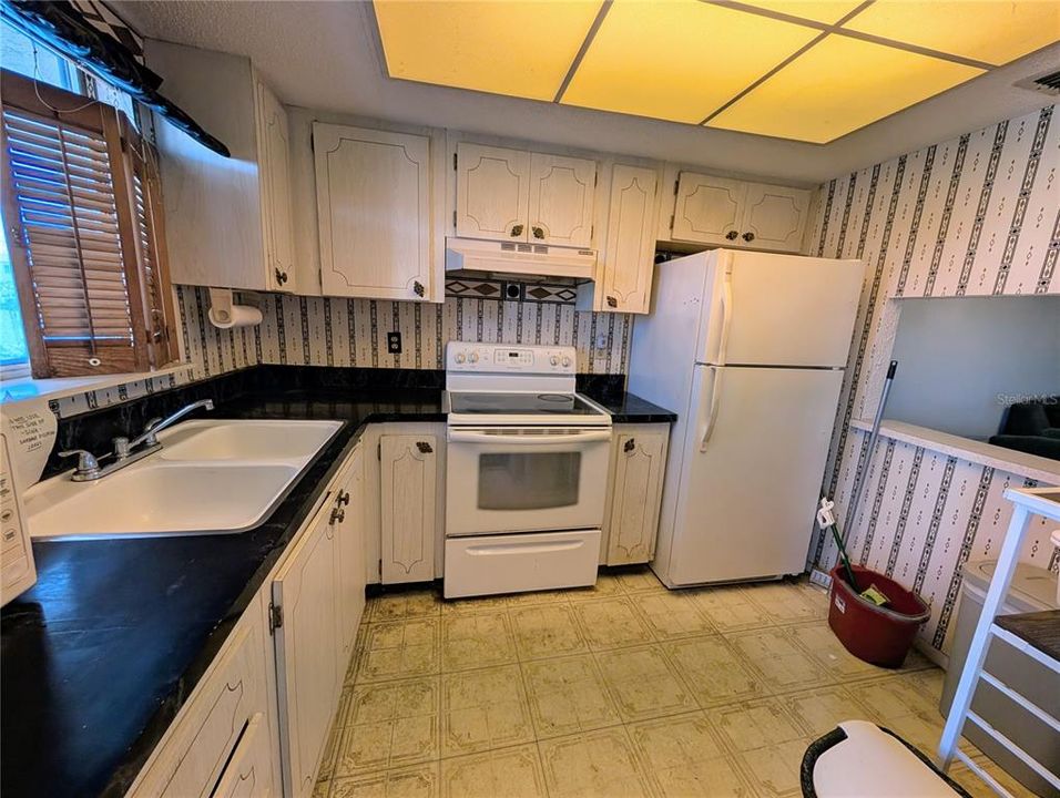 For Sale: $45,000 (2 beds, 1 baths, 960 Square Feet)