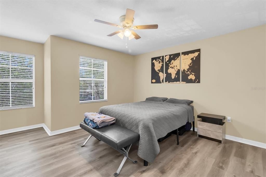 For Sale: $249,000 (2 beds, 2 baths, 1501 Square Feet)