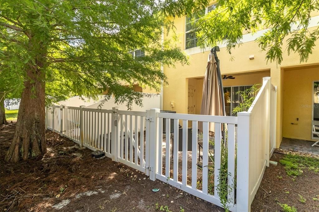 For Sale: $249,000 (2 beds, 2 baths, 1501 Square Feet)