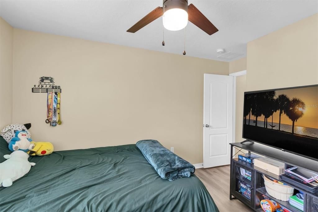 For Sale: $249,000 (2 beds, 2 baths, 1501 Square Feet)