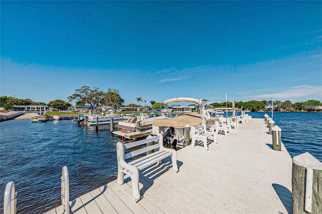 For Sale: $118,000 (2 beds, 2 baths, 1248 Square Feet)