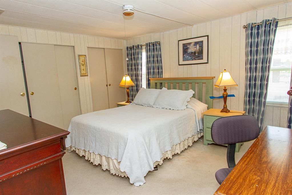 For Sale: $118,000 (2 beds, 2 baths, 1248 Square Feet)