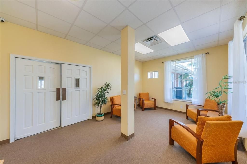 For Sale: $118,000 (2 beds, 2 baths, 1248 Square Feet)