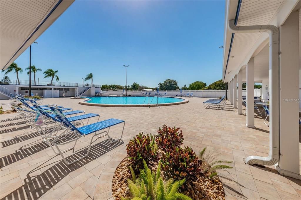 For Sale: $118,000 (2 beds, 2 baths, 1248 Square Feet)