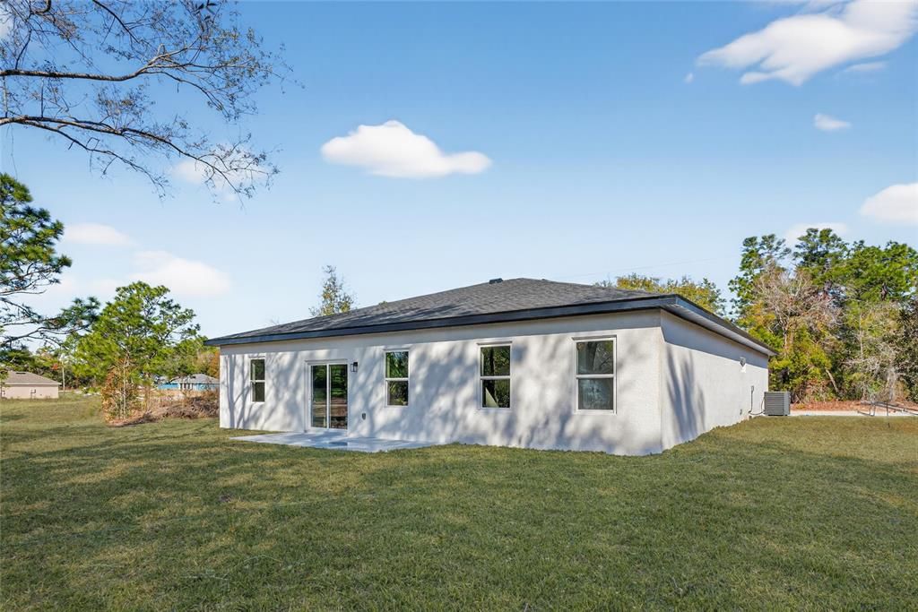For Sale: $285,000 (4 beds, 2 baths, 1833 Square Feet)