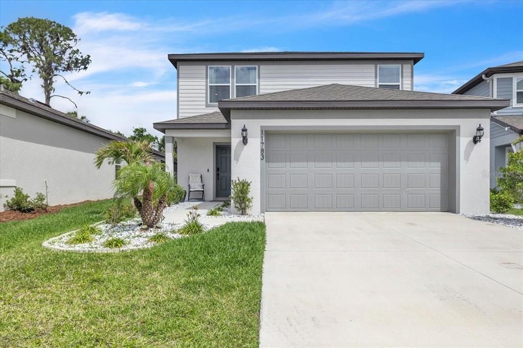 For Sale: $525,000 (4 beds, 3 baths, 2200 Square Feet)
