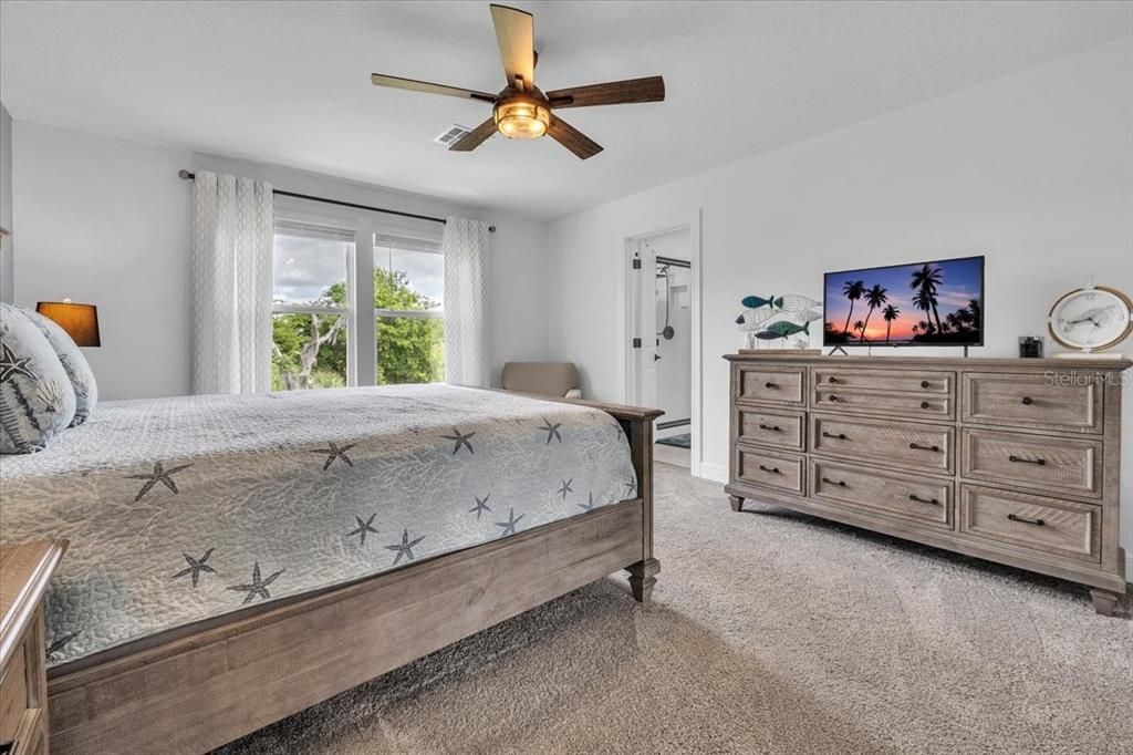 For Sale: $525,000 (4 beds, 3 baths, 2200 Square Feet)