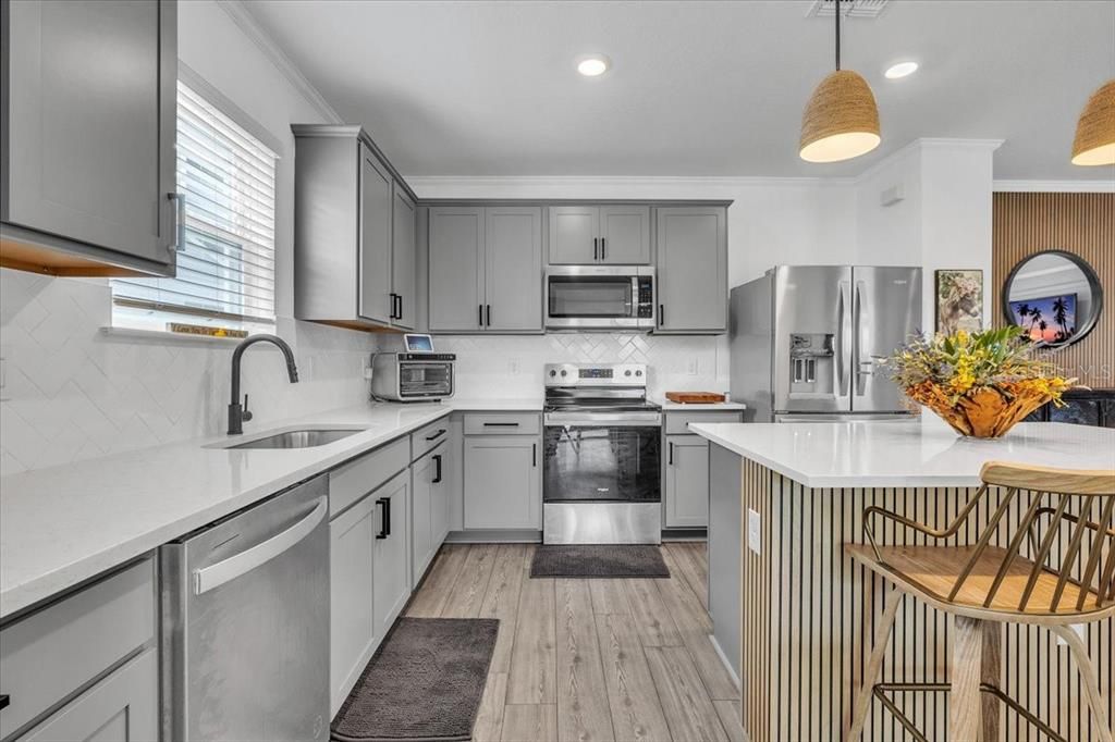 For Sale: $525,000 (4 beds, 3 baths, 2200 Square Feet)