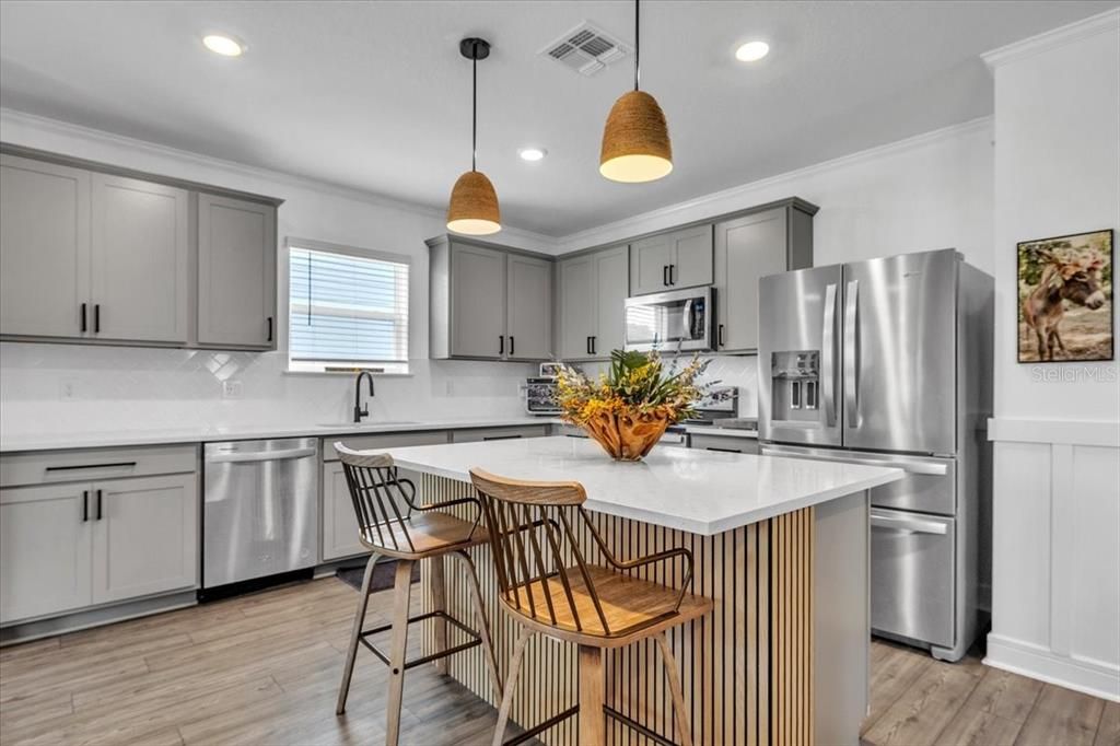 For Sale: $525,000 (4 beds, 3 baths, 2200 Square Feet)