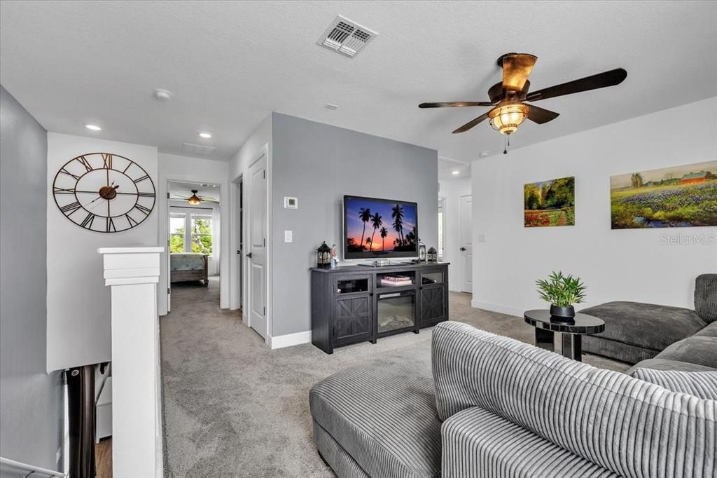 For Sale: $525,000 (4 beds, 3 baths, 2200 Square Feet)