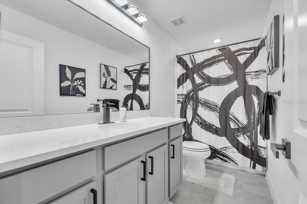 For Sale: $525,000 (4 beds, 3 baths, 2200 Square Feet)