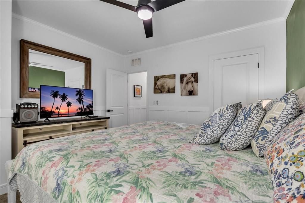 For Sale: $525,000 (4 beds, 3 baths, 2200 Square Feet)