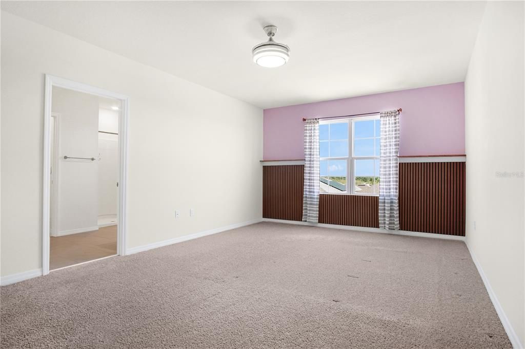For Rent: $2,500 (5 beds, 3 baths, 2696 Square Feet)