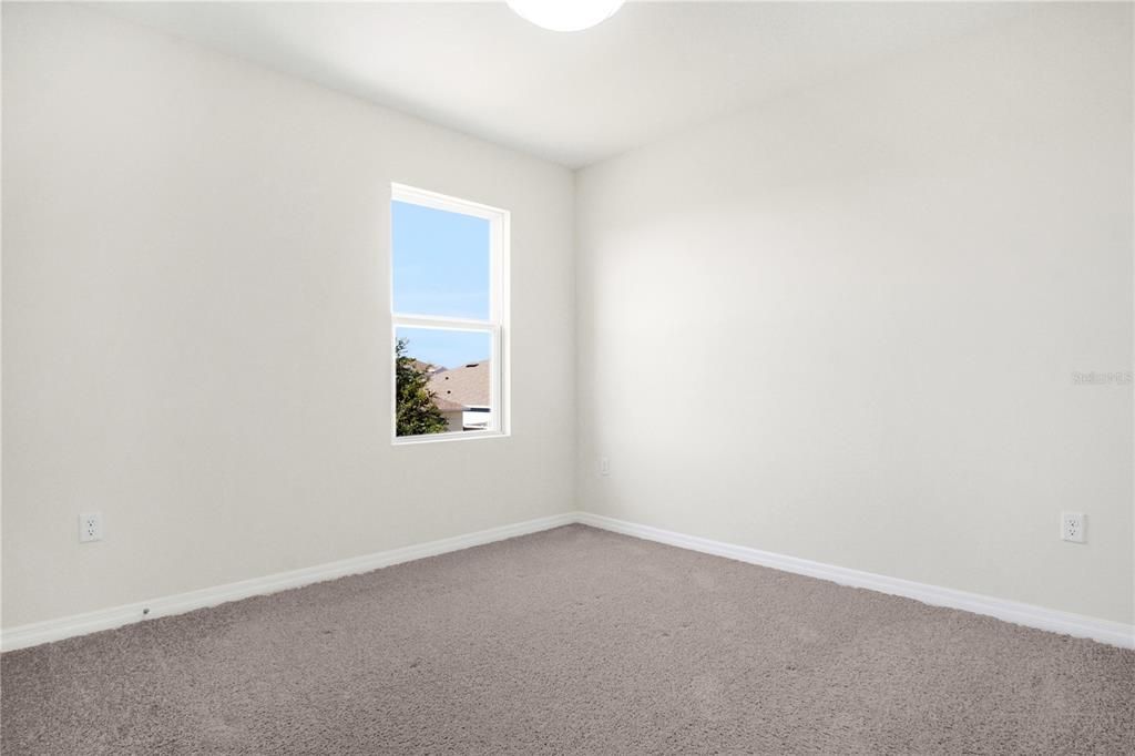 For Rent: $2,500 (5 beds, 3 baths, 2696 Square Feet)