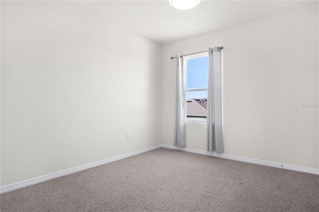 For Rent: $2,500 (5 beds, 3 baths, 2696 Square Feet)