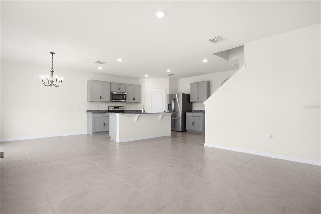 For Rent: $2,500 (5 beds, 3 baths, 2696 Square Feet)