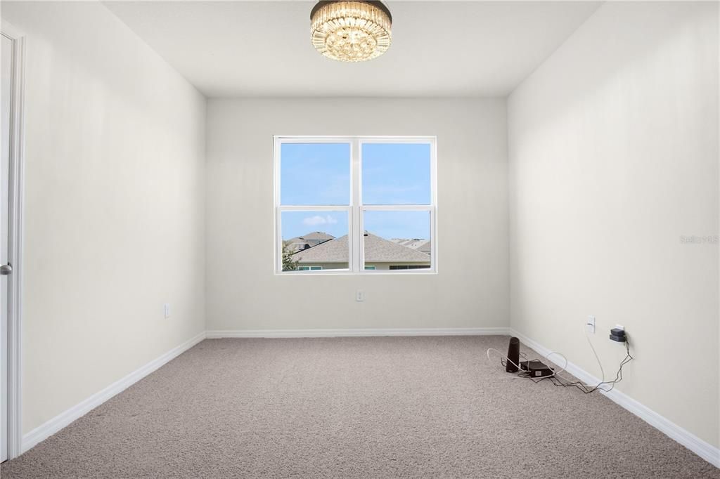 For Rent: $2,500 (5 beds, 3 baths, 2696 Square Feet)