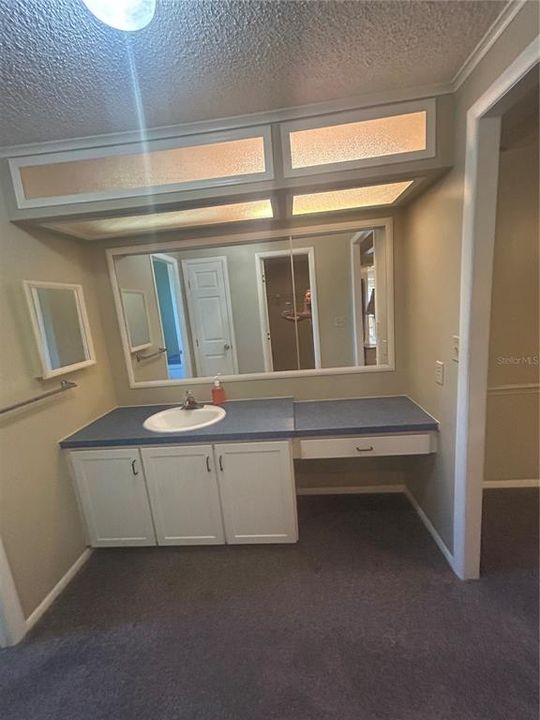 For Sale: $153,000 (2 beds, 2 baths, 1232 Square Feet)