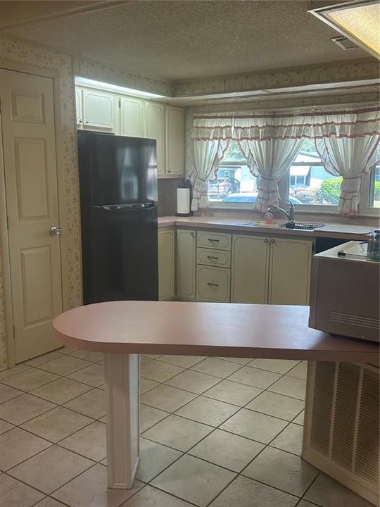For Sale: $153,000 (2 beds, 2 baths, 1232 Square Feet)