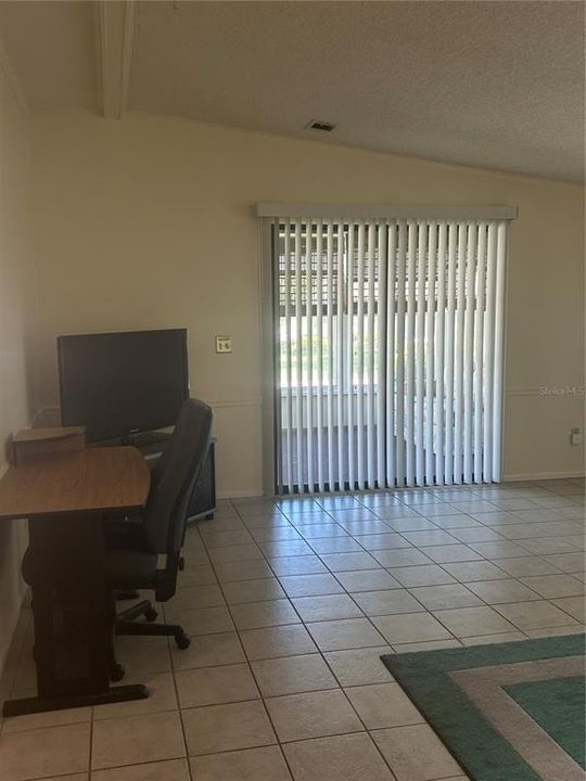 For Sale: $153,000 (2 beds, 2 baths, 1232 Square Feet)