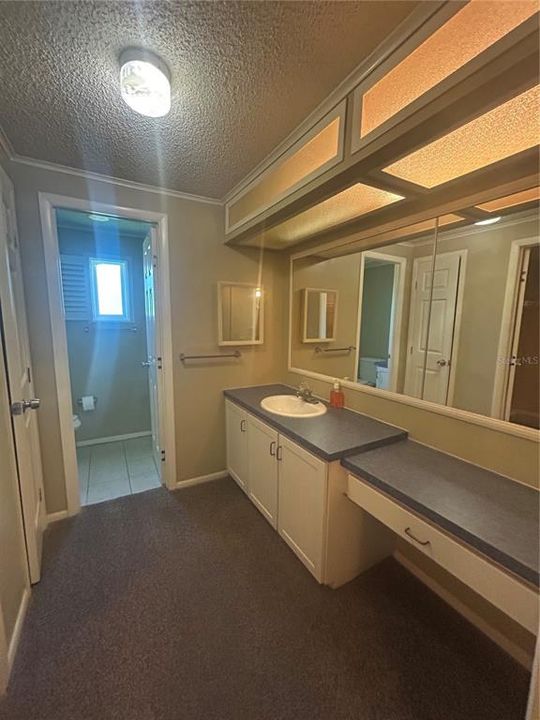 For Sale: $153,000 (2 beds, 2 baths, 1232 Square Feet)