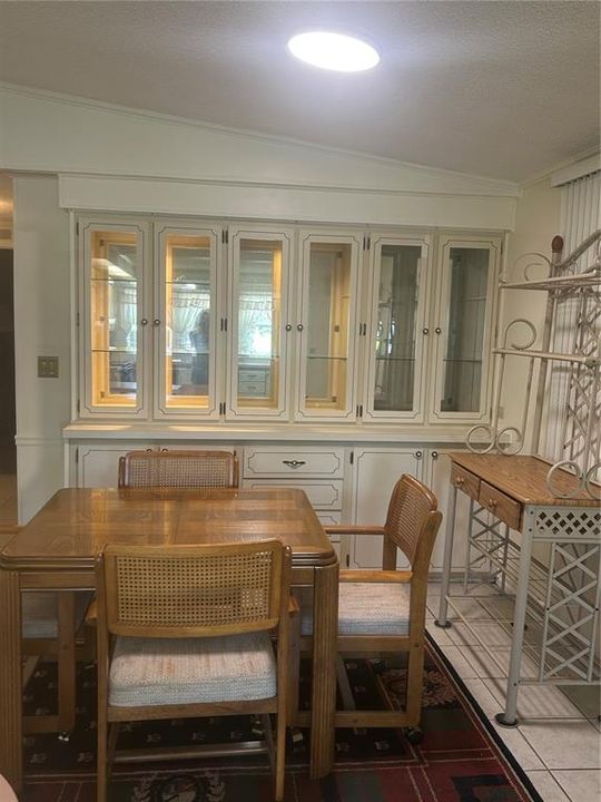 For Sale: $153,000 (2 beds, 2 baths, 1232 Square Feet)