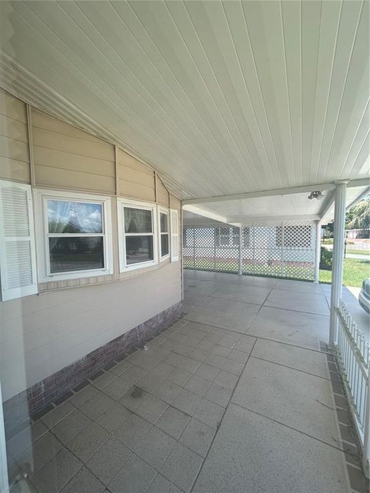 For Sale: $153,000 (2 beds, 2 baths, 1232 Square Feet)