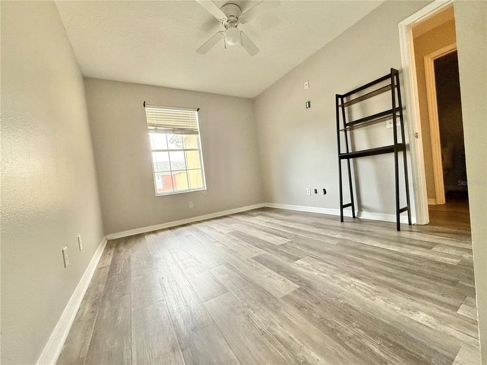 For Rent: $2,100 (3 beds, 2 baths, 1495 Square Feet)