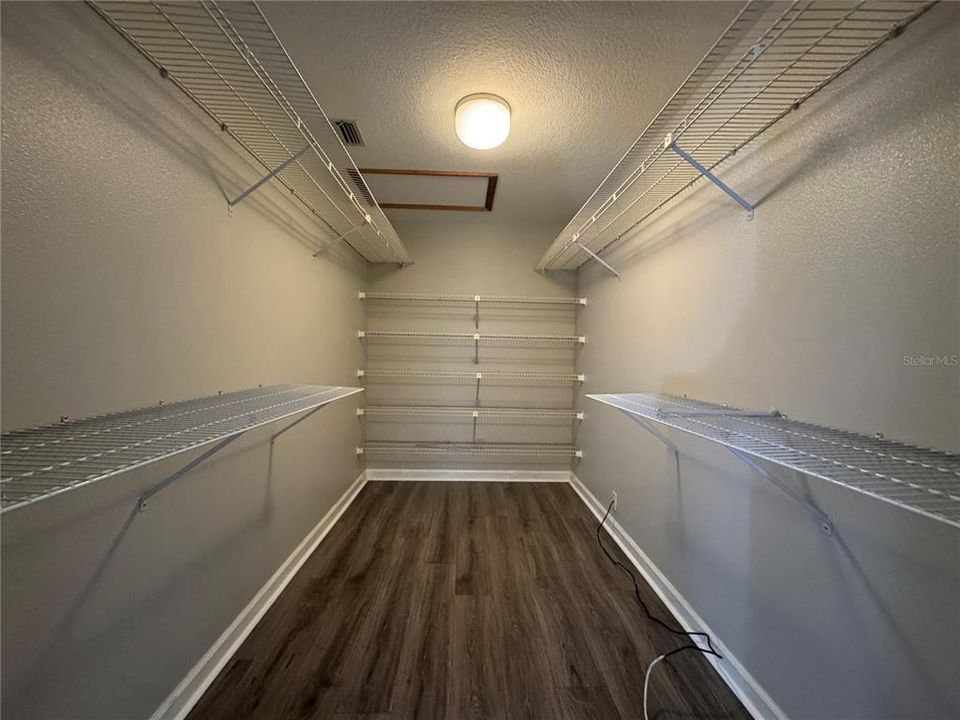 На продажу: $450,000 (3 спален, 2 ванн, 2143 Квадратных фут)