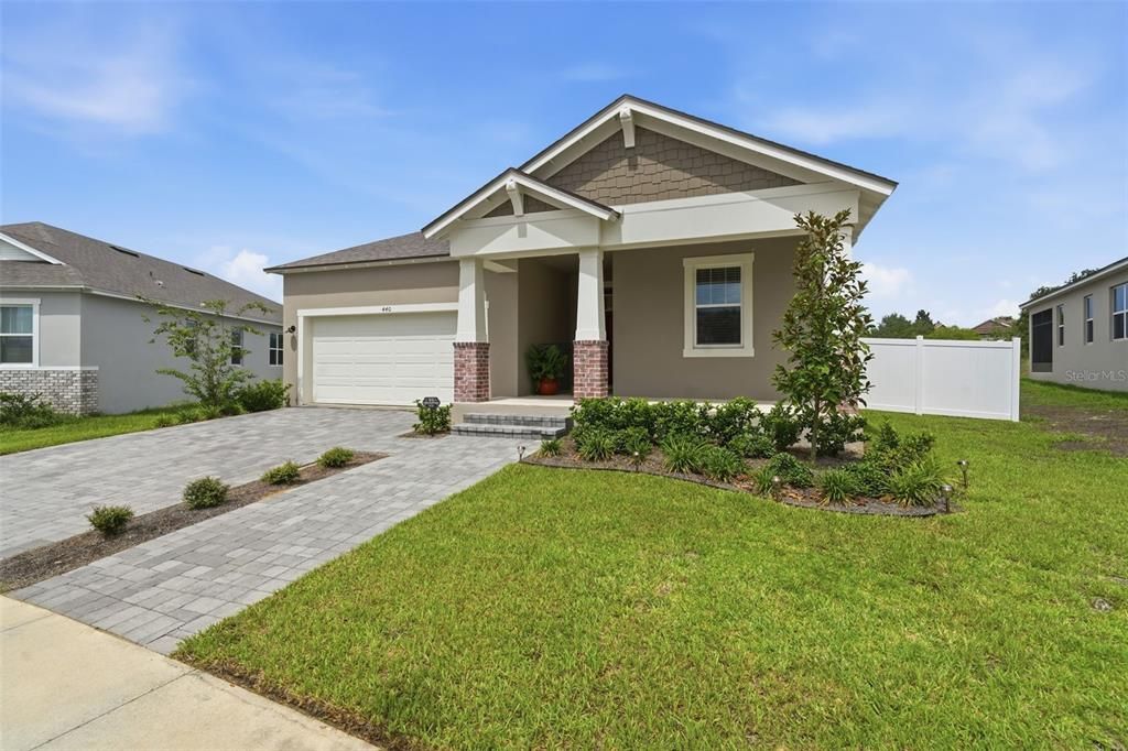 For Rent: $2,400 (4 beds, 2 baths, 1894 Square Feet)