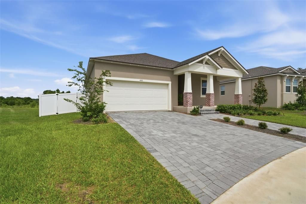 For Rent: $2,400 (4 beds, 2 baths, 1894 Square Feet)