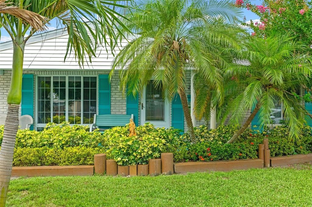 For Sale: $245,000 (2 beds, 2 baths, 1282 Square Feet)