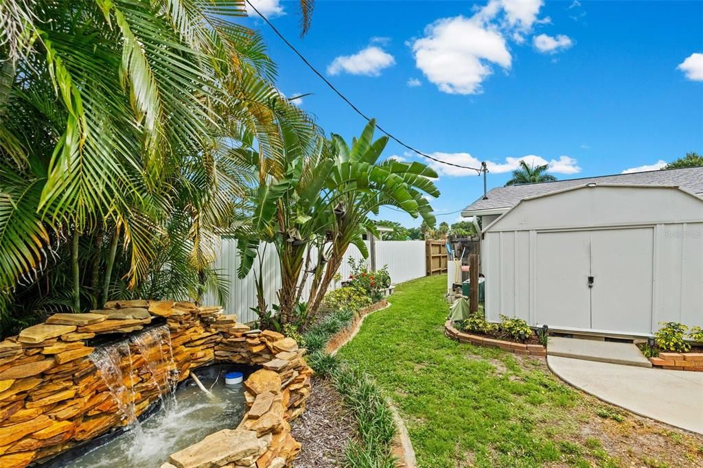 For Sale: $245,000 (2 beds, 2 baths, 1282 Square Feet)