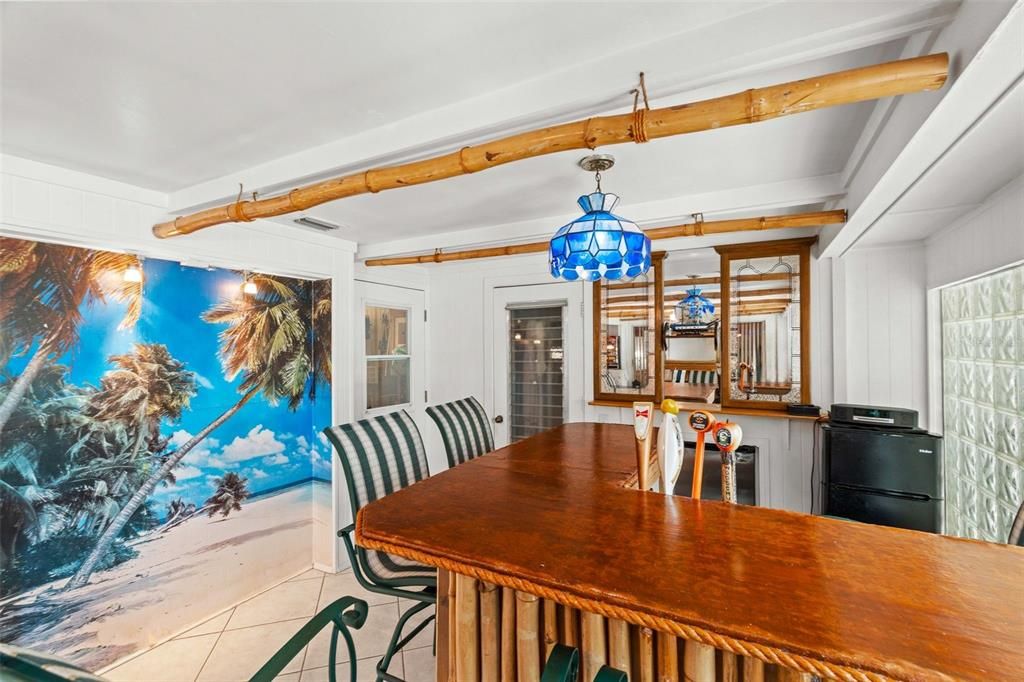 For Sale: $245,000 (2 beds, 2 baths, 1282 Square Feet)