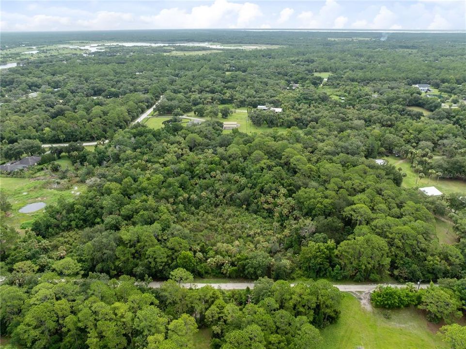 待售: $250,000 (9.80 acres)