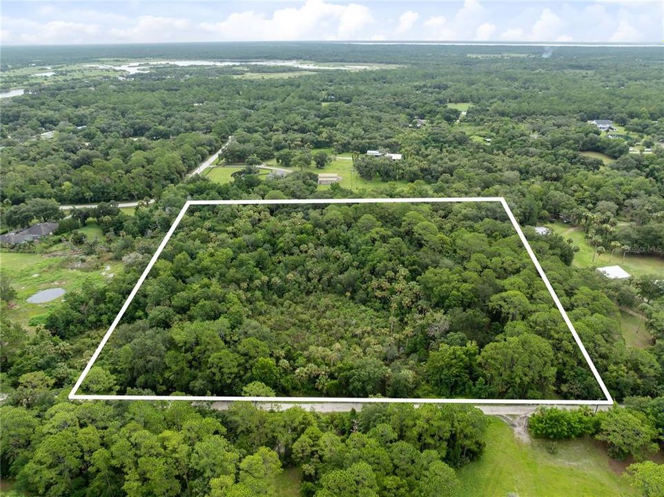 待售: $250,000 (9.80 acres)
