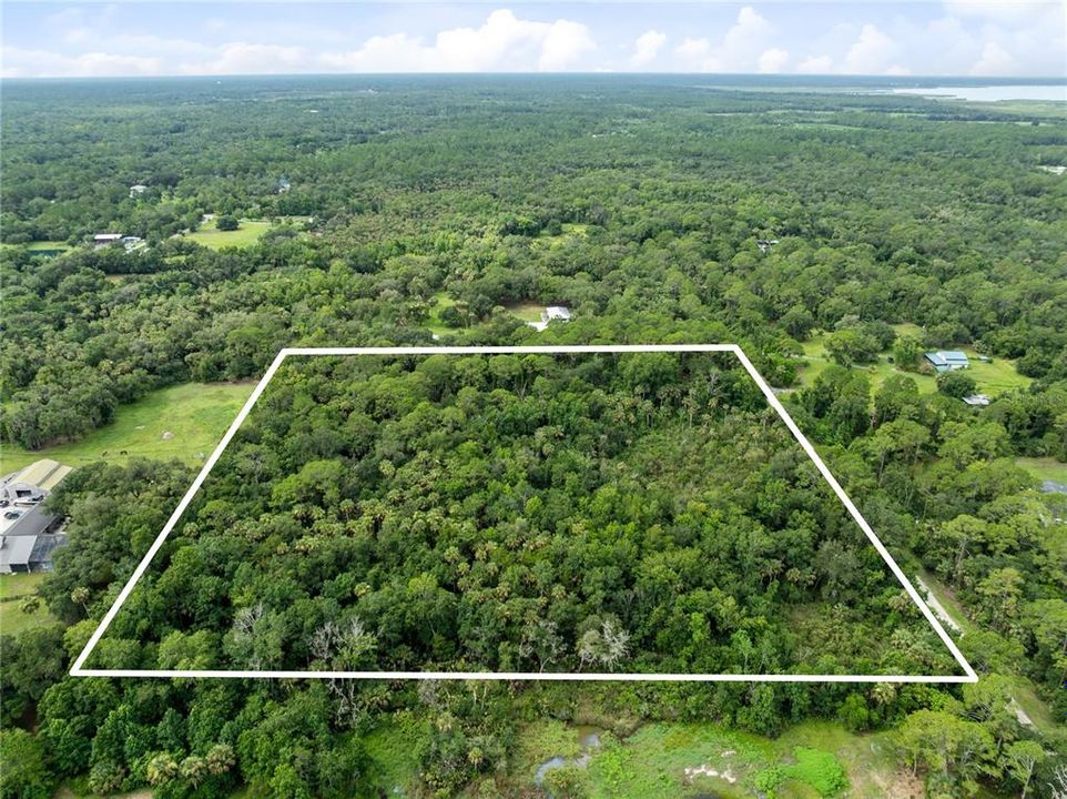 待售: $250,000 (9.80 acres)