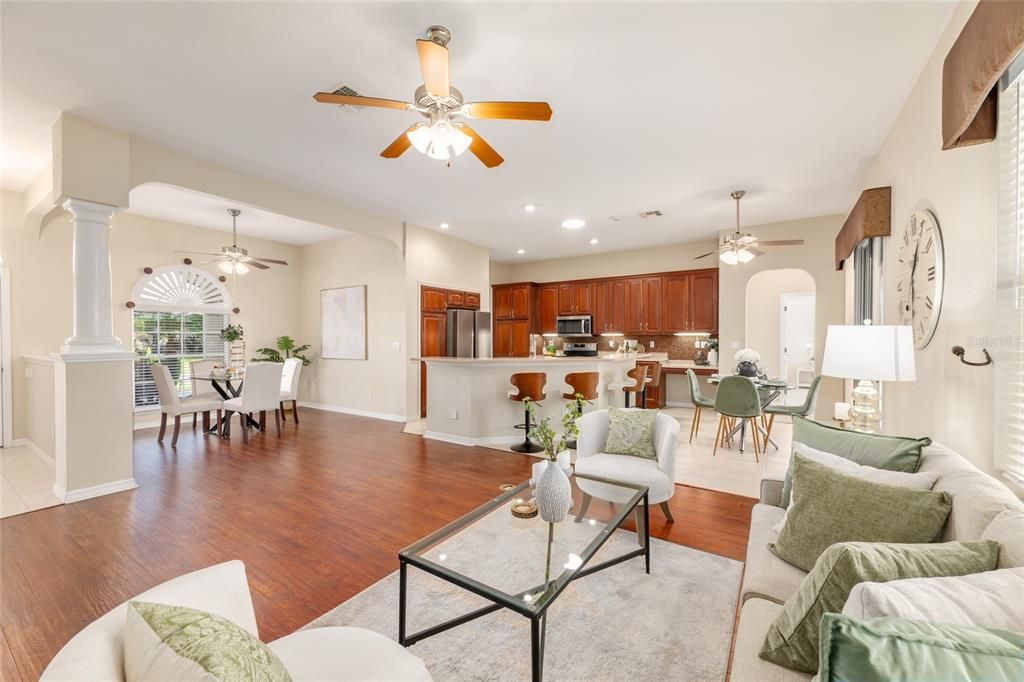 For Sale: $459,000 (3 beds, 3 baths, 2043 Square Feet)