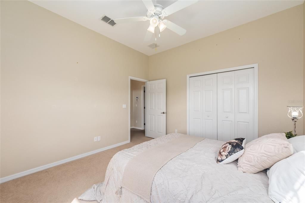 For Sale: $459,000 (3 beds, 3 baths, 2043 Square Feet)