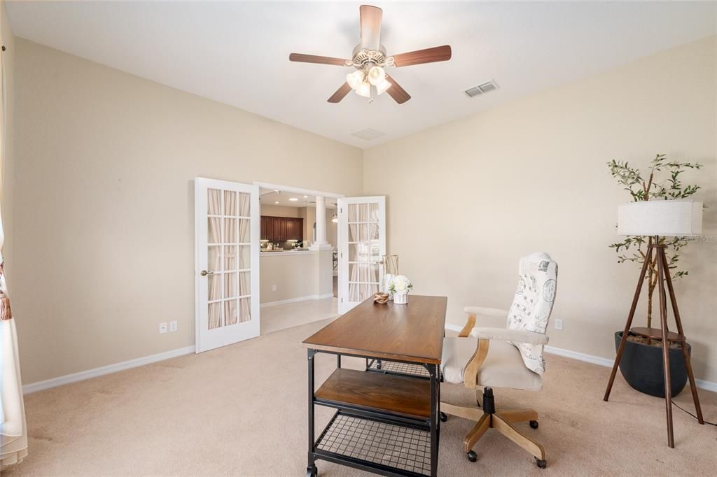 For Sale: $459,000 (3 beds, 3 baths, 2043 Square Feet)