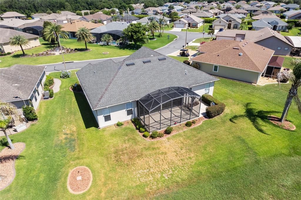 For Sale: $459,000 (3 beds, 3 baths, 2043 Square Feet)