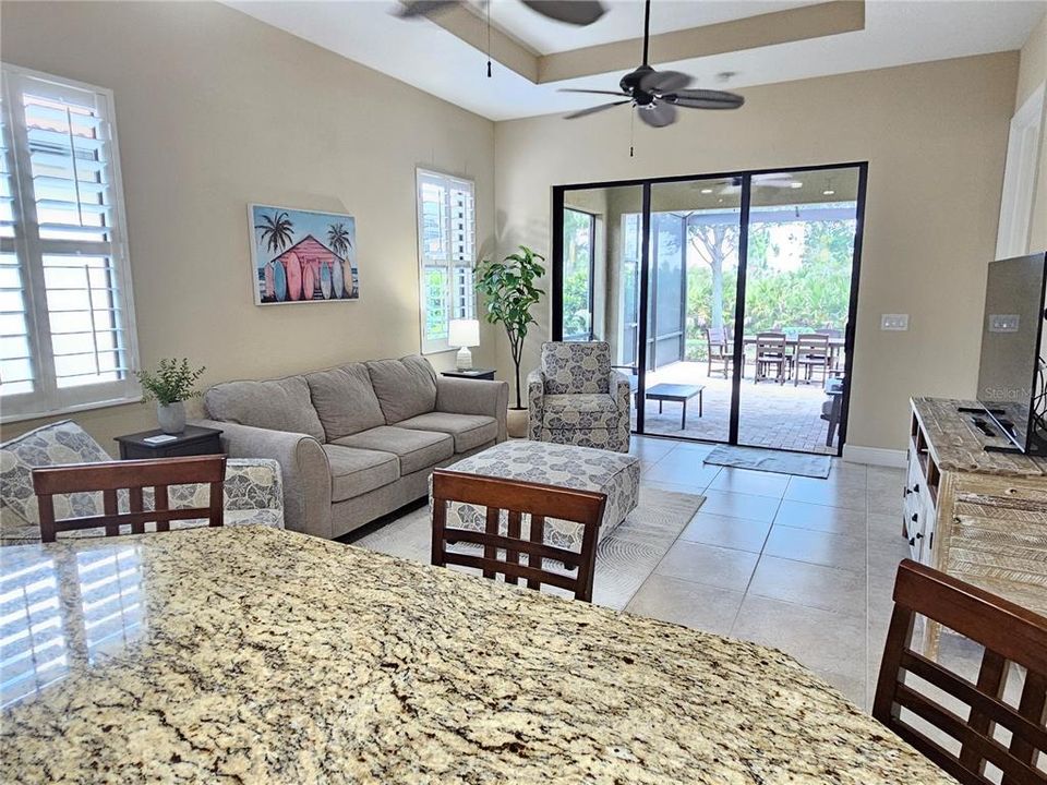 For Rent: $5,800 (3 beds, 2 baths, 1584 Square Feet)
