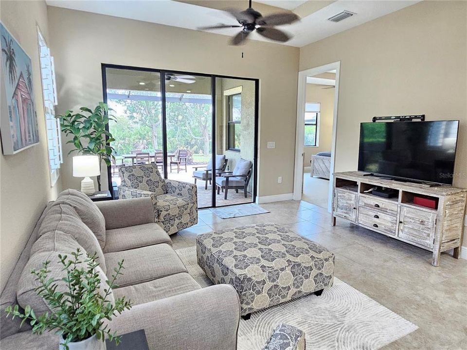 For Rent: $5,800 (3 beds, 2 baths, 1584 Square Feet)