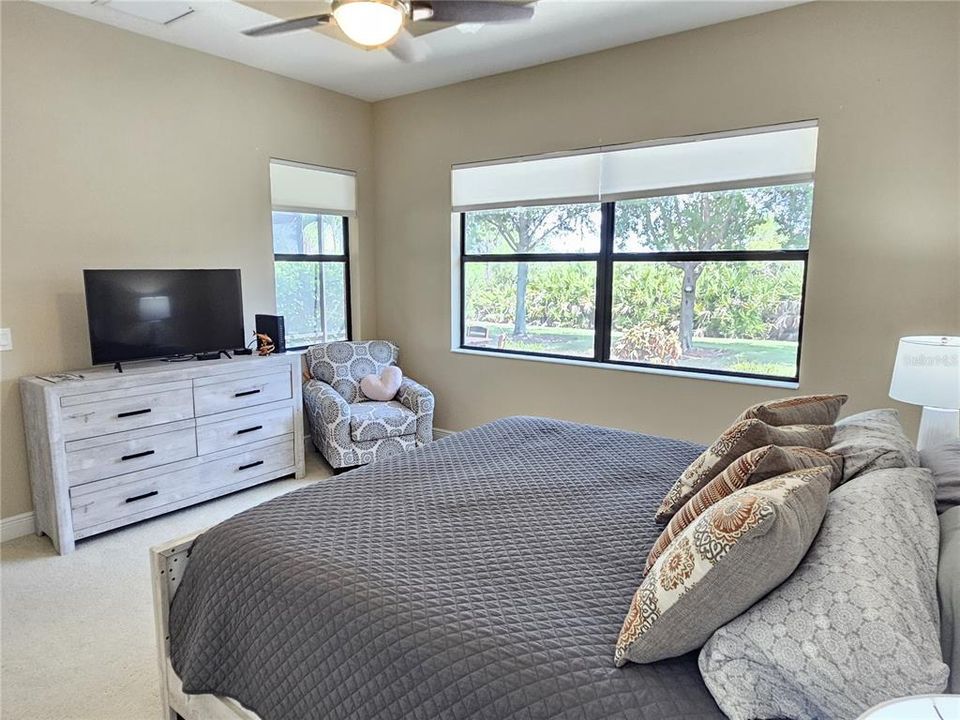 For Rent: $5,800 (3 beds, 2 baths, 1584 Square Feet)
